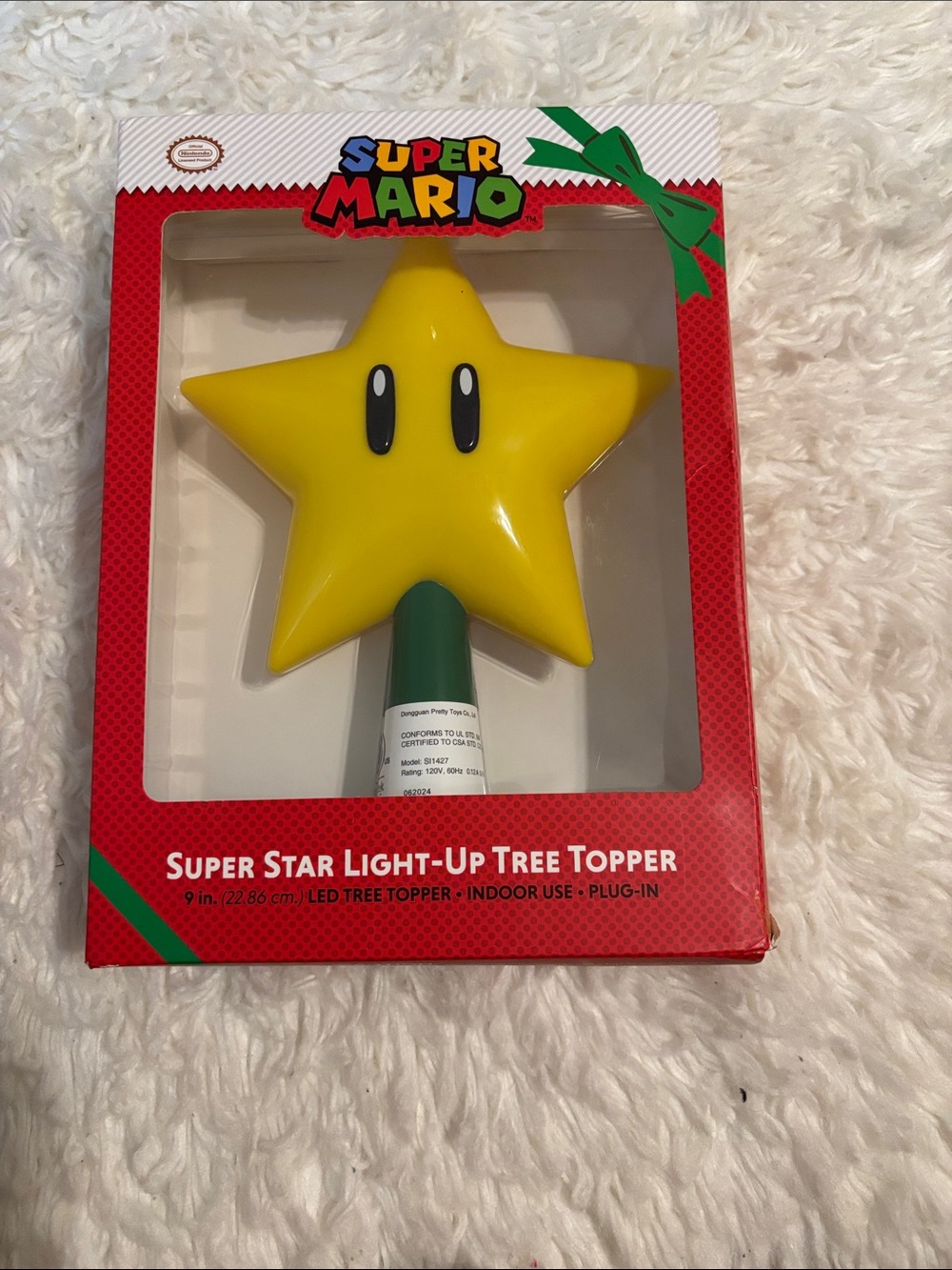 Nintendo Super Mario Yellow Star LED Light-Up Tree Topper